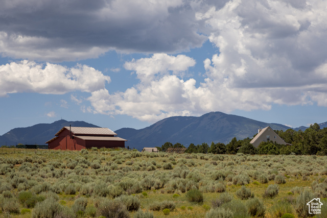 Photo 45 for MLS #2068012 at 684 W Blue Mountain Ridge