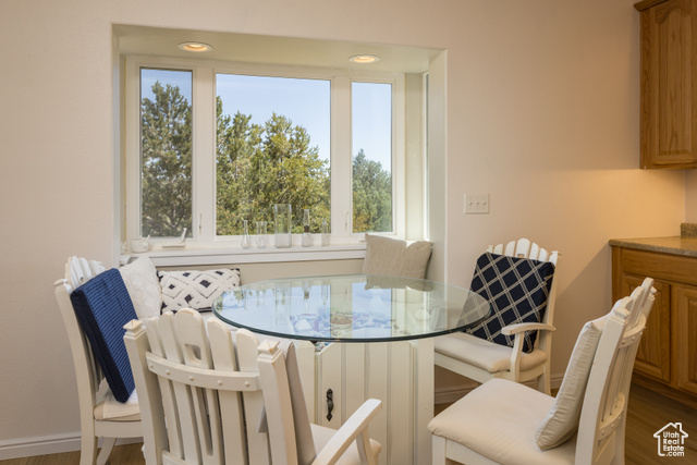 Photo 10 for MLS #2068012 at 684 W Blue Mountain Ridge