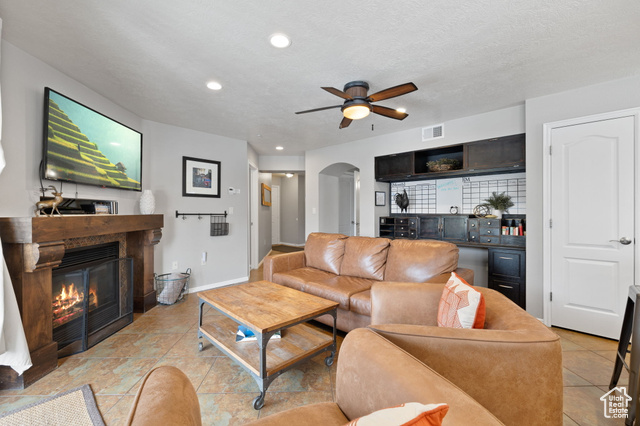 Photo 5 for MLS #2068082 at 1808 W Fox Bay Dr #B202