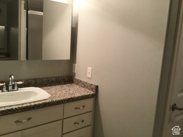 Photo 14 - 734 N Badger Ln #817, Saratoga Springs UT 84045