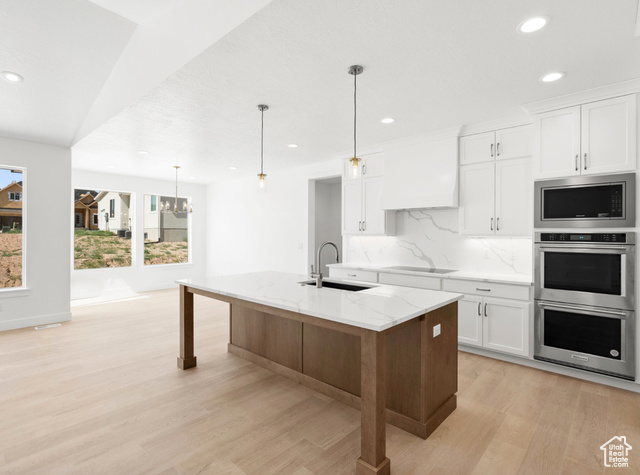 Photo 3 for MLS #2068418 at 2387 E Canyon Crest Dr #44