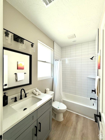 Photo 24 for MLS #2068472 at 4258 W Cambridge Pkwy