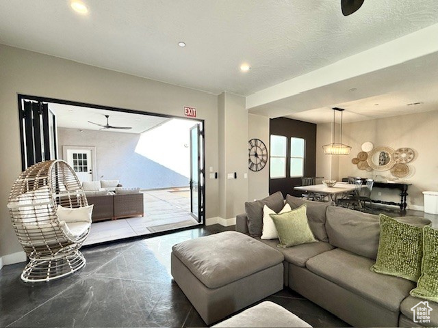 Photo 12 for MLS #2068472 at 4258 W Cambridge Pkwy