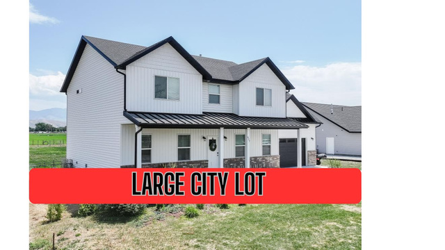 MLS #2068513                     located at 637 S 4th W,
                     Preston, ID