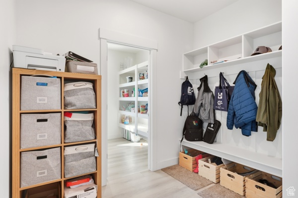 Photo 14 for MLS #2068513 at 637 S 4th W