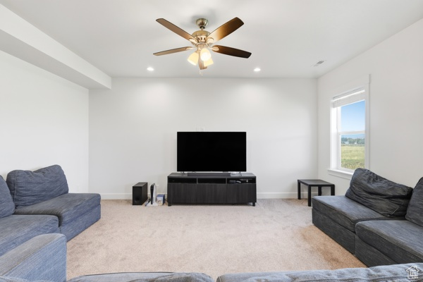 Photo 12 for MLS #2068513 at 637 S 4th W