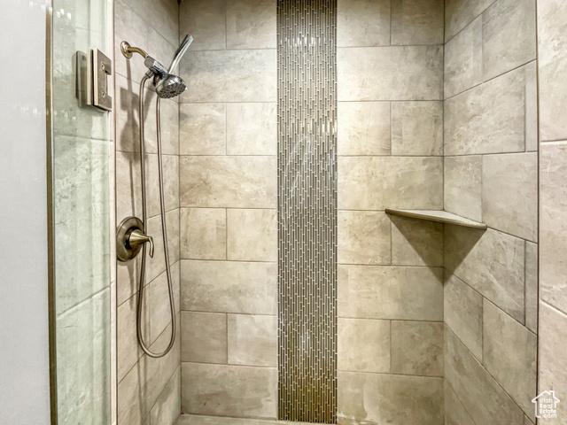 Photo 16 for MLS #2068580 at 456 E 3675 North