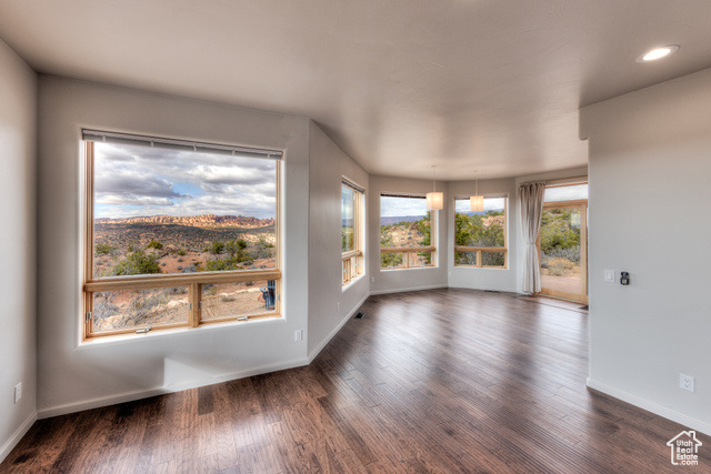 Photo 10 for MLS #2068888 at 27 Behind The Rocks Dr