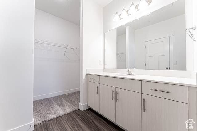Photo 13 for MLS #2068906 at 4777 S Alder Ln #E303