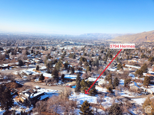 Photo 3 for MLS #2068913 at 3794 Hermes Dr