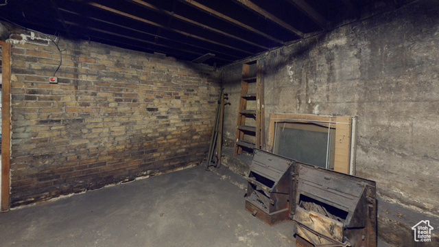 Photo 67 for MLS #2068921 at 222 W Broadway