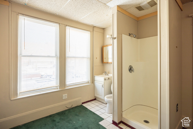 Photo 10 for MLS #2068921 at 222 W Broadway