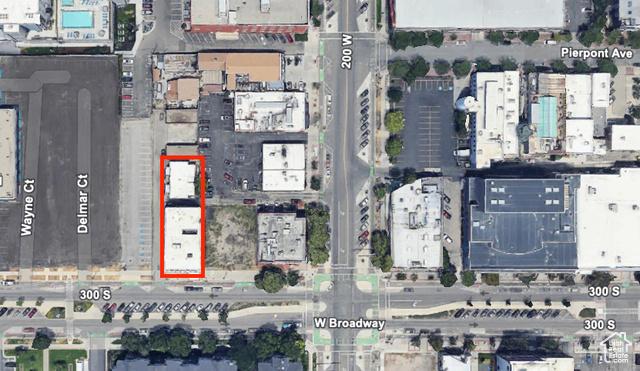 Photo 4 for MLS #2068921 at 222 W Broadway