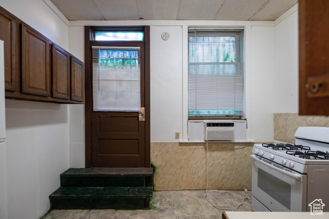 Photo 14 for MLS #2068921 at 222 W Broadway