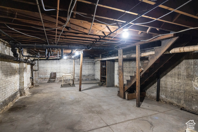 Photo 64 for MLS #2068921 at 222 W Broadway