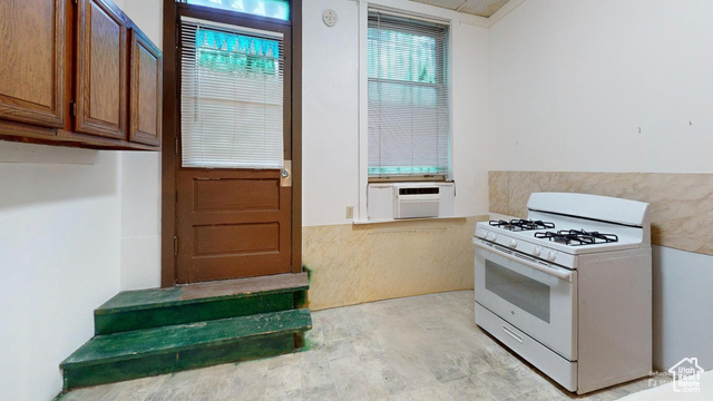 Photo 61 for MLS #2068921 at 222 W Broadway