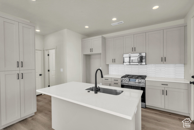 Photo 13 for MLS #2068971 at 560 W Aqua Cv #506