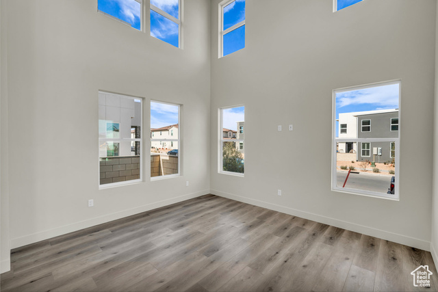 Photo 9 for MLS #2068971 at 560 W Aqua Cv #506