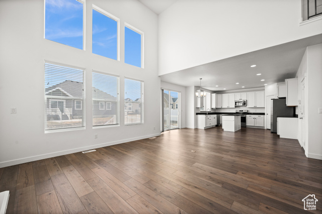 Photo 10 for MLS #2069027 at 2542 N 3300 West