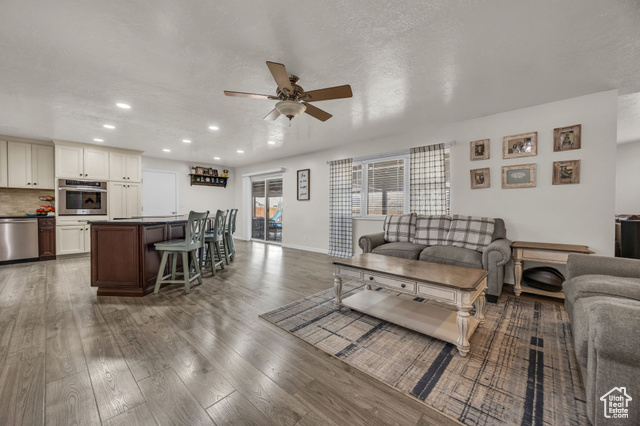 Photo 4 for MLS #2069075 at 263 S Silver Maple Dr