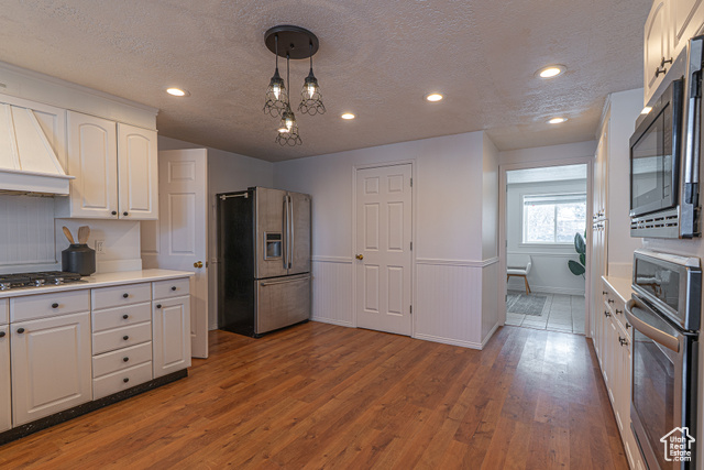 Photo 17 for MLS #2069138 at 1045 Fox Farm Rd