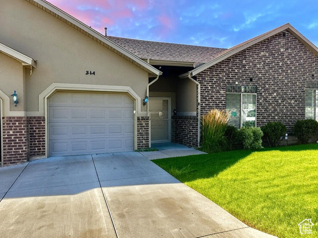 544 HYDE PARK LN, Kaysville UT 84037