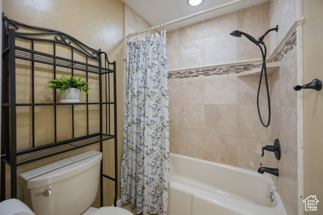 Photo 16 for MLS #2069375 at 545 Valley View Dr  #18