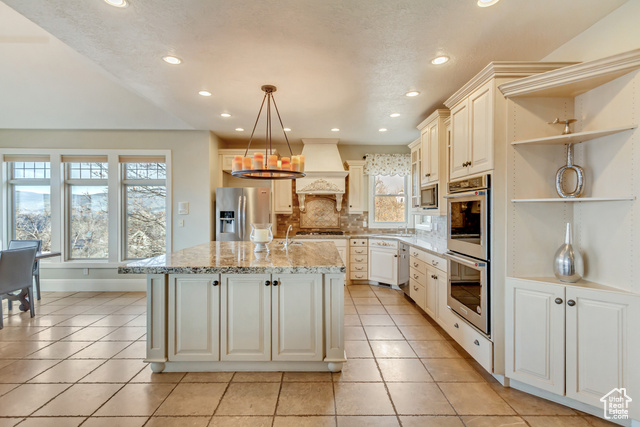 Photo 6 for MLS #2069388 at 196 S Holly Dr