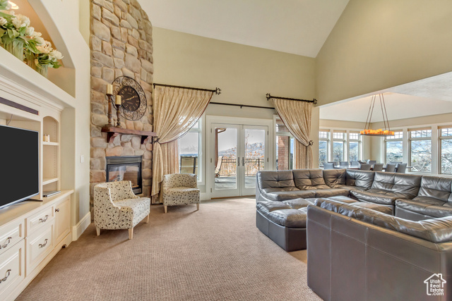 Photo 11 for MLS #2069388 at 196 S Holly Dr