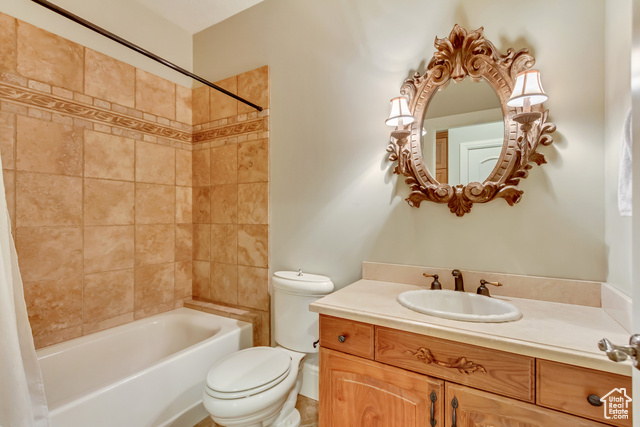 Photo 20 for MLS #2069388 at 196 S Holly Dr