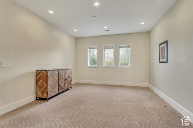 Photo 56 for MLS #2069388 at 196 S Holly Dr