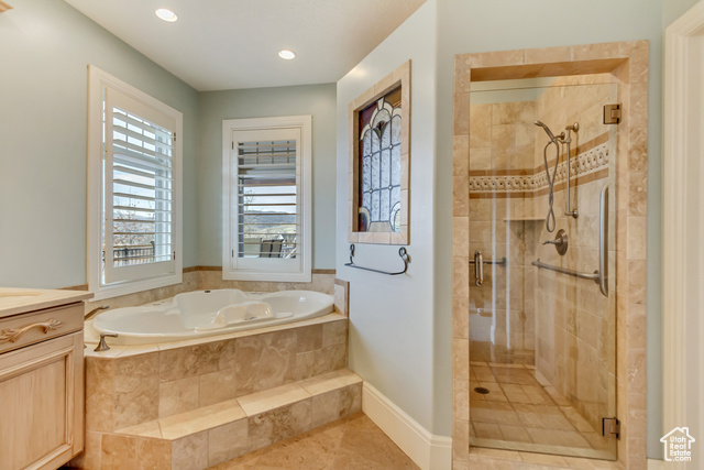 Photo 25 for MLS #2069388 at 196 S Holly Dr