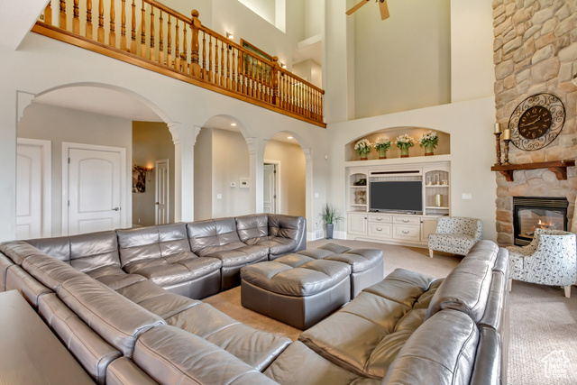 Photo 10 for MLS #2069388 at 196 S Holly Dr
