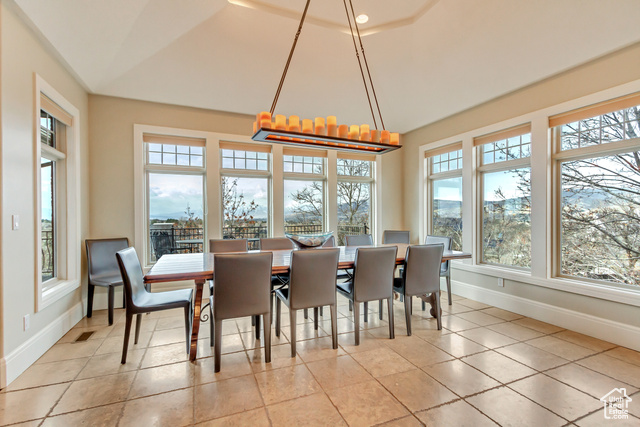 Photo 8 for MLS #2069388 at 196 S Holly Dr