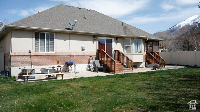 Photo 8 for MLS #2069405 at 3488 E Fairway Ln