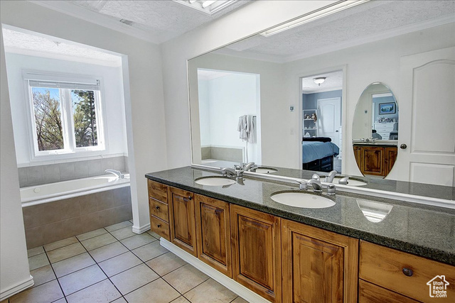 Photo 12 for MLS #2069473 at 6464 Bybee Dr