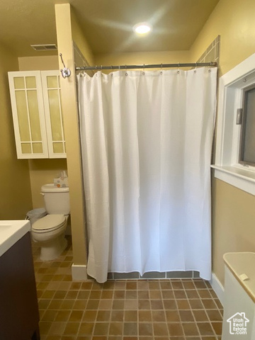 Photo 34 for MLS #2069506 at 653 Spring Canyon Rd