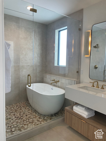 Photo 7 for MLS #2069524 at 752 N Wellness Dr