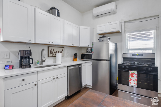 Photo 20 for MLS #2069627 at 739 24th St