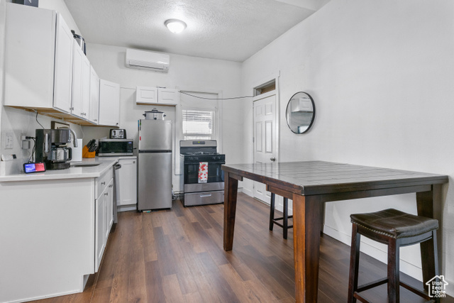 Photo 18 for MLS #2069627 at 739 24th St