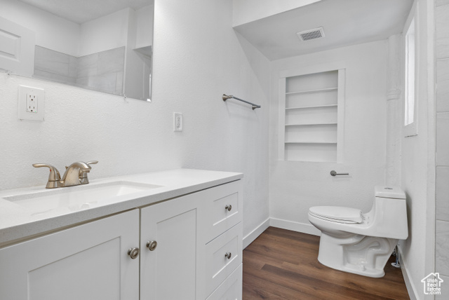 Photo 10 for MLS #2069627 at 739 24th St