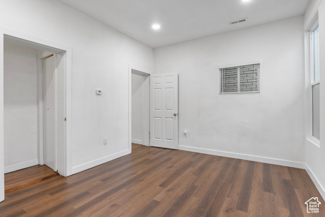 Photo 8 for MLS #2069627 at 739 24th St