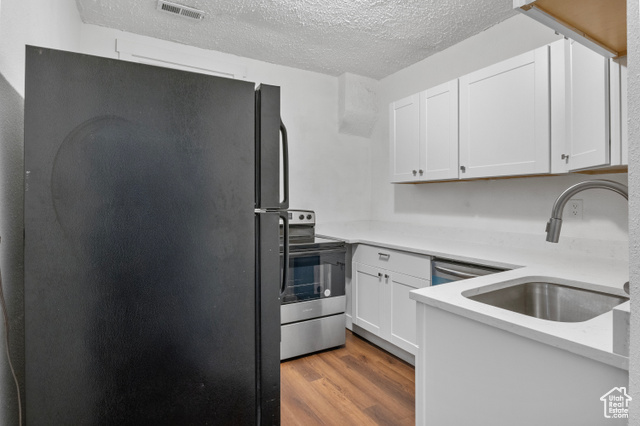Photo 14 for MLS #2069627 at 739 24th St