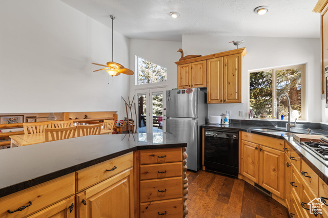 Photo 10 for MLS #2069628 at 7494 Brook Hollow Loop Rd