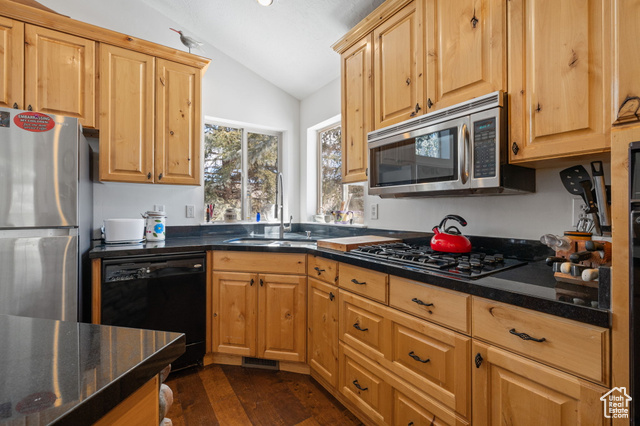 Photo 11 for MLS #2069628 at 7494 Brook Hollow Loop Rd