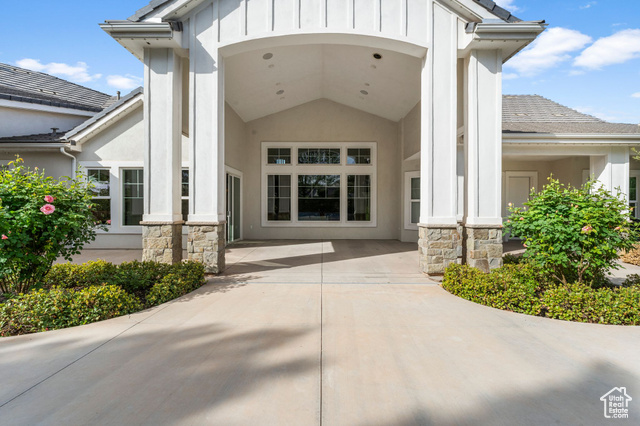 Photo 4 for MLS #2069902 at 2917 S Old Farm Rd