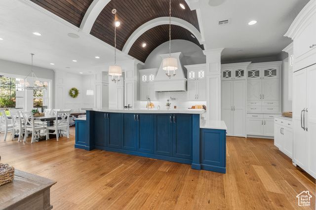 Photo 15 for MLS #2069902 at 2917 S Old Farm Rd
