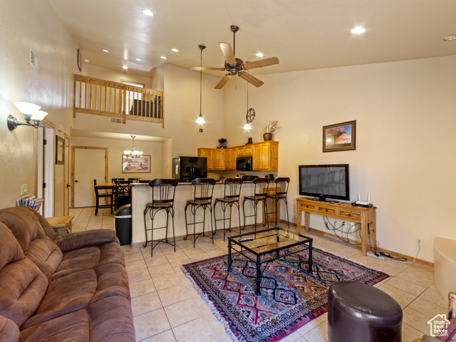 Photo 11 for MLS #2070035 at 2 Desert Wind Dr #2