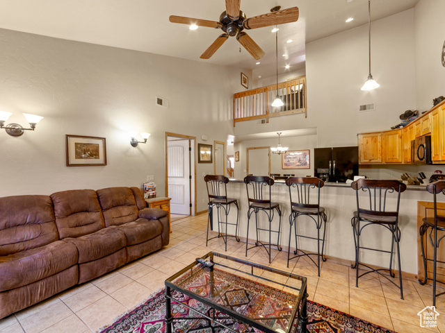Photo 13 for MLS #2070035 at 2 Desert Wind Dr #2