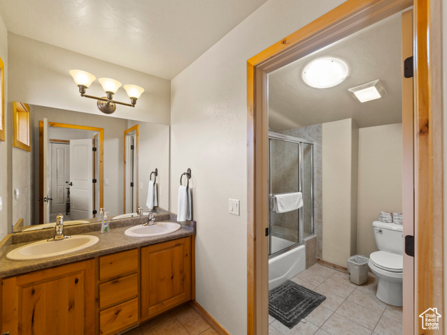 Photo 32 for MLS #2070035 at 2 Desert Wind Dr #2